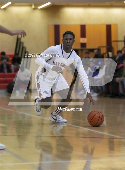 Thumbnail 2 in Bay Shore vs Portledge (Gary Charles Holiday Hoops Classic) photogallery.