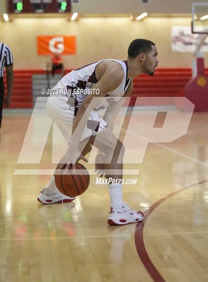 Thumbnail 1 in Bay Shore vs Portledge (Gary Charles Holiday Hoops Classic) photogallery.