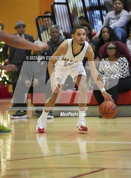 Thumbnail 1 in Bay Shore vs Portledge (Gary Charles Holiday Hoops Classic) photogallery.