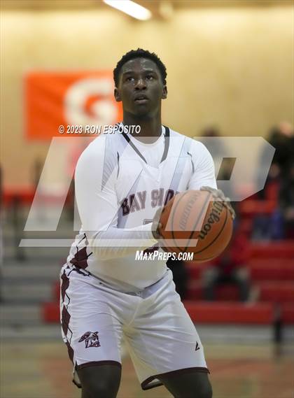 Thumbnail 2 in Bay Shore vs Portledge (Gary Charles Holiday Hoops Classic) photogallery.