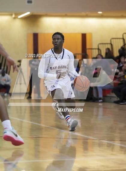 Thumbnail 3 in Bay Shore vs Portledge (Gary Charles Holiday Hoops Classic) photogallery.