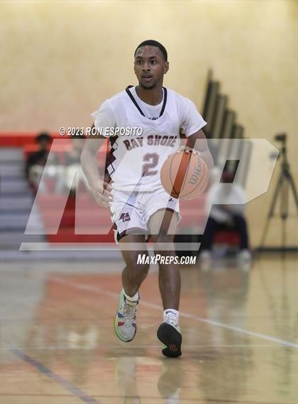 Thumbnail 1 in Bay Shore vs Portledge (Gary Charles Holiday Hoops Classic) photogallery.