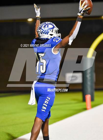 Thumbnail 2 in Daingerfield vs. West Rusk (UIL 3A Region Semifinal Playoff) photogallery.