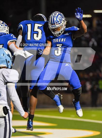 Thumbnail 3 in Daingerfield vs. West Rusk (UIL 3A Region Semifinal Playoff) photogallery.