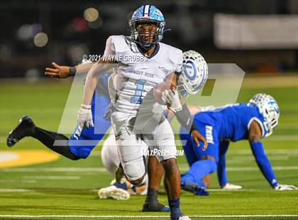 Thumbnail 2 in Daingerfield vs. West Rusk (UIL 3A Region Semifinal Playoff) photogallery.