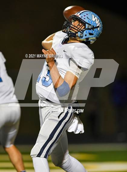 Thumbnail 3 in Daingerfield vs. West Rusk (UIL 3A Region Semifinal Playoff) photogallery.