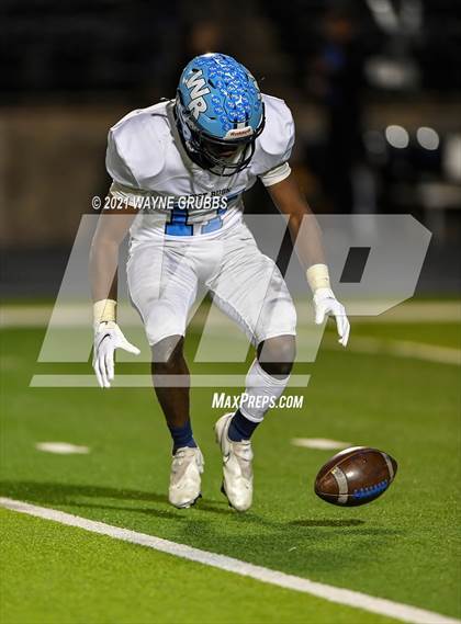 Thumbnail 1 in Daingerfield vs. West Rusk (UIL 3A Region Semifinal Playoff) photogallery.