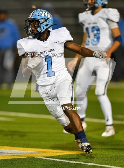 Thumbnail 3 in Daingerfield vs. West Rusk (UIL 3A Region Semifinal Playoff) photogallery.