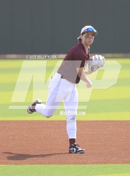 Thumbnail 1 in Grand Saline vs Athens photogallery.
