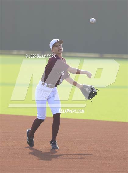 Thumbnail 1 in Grand Saline vs Athens photogallery.