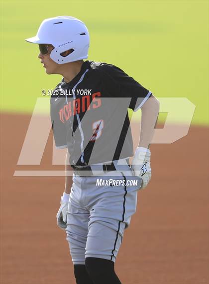 Thumbnail 2 in Grand Saline vs Athens photogallery.