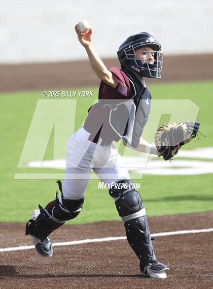 Thumbnail 3 in Grand Saline vs Athens photogallery.