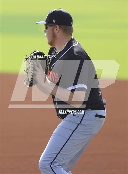Thumbnail 3 in Grand Saline vs Athens photogallery.