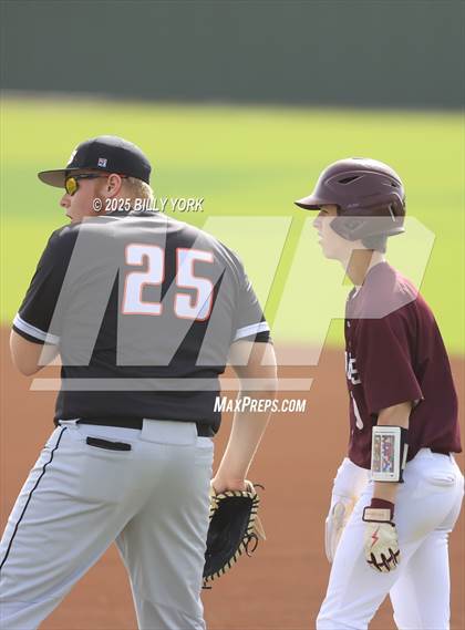 Thumbnail 3 in Grand Saline vs Athens photogallery.