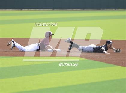 Thumbnail 2 in Grand Saline vs Athens photogallery.