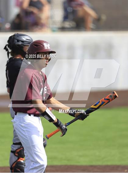 Thumbnail 1 in Grand Saline vs Athens photogallery.