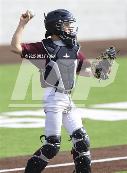 Thumbnail 2 in Grand Saline vs Athens photogallery.