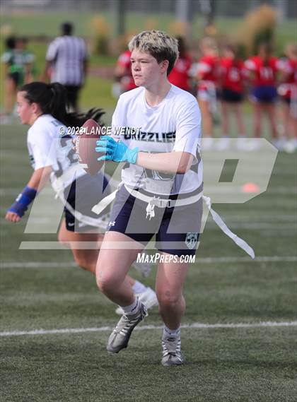 Thumbnail 3 in Lakewood vs ThunderRidge photogallery.