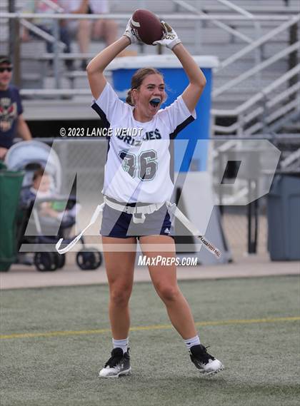 Thumbnail 2 in Lakewood vs ThunderRidge photogallery.