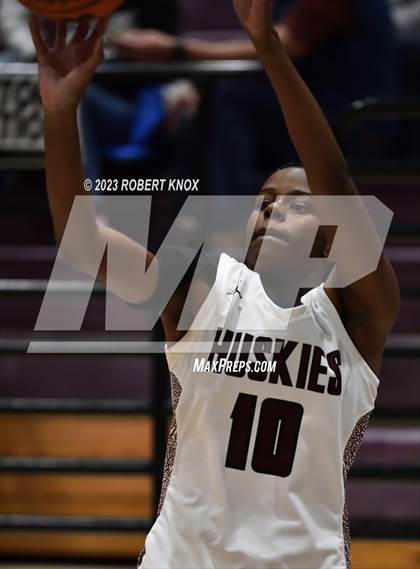 Thumbnail 3 in Basha @ Hamilton photogallery.