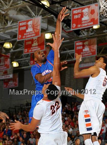Thumbnail 2 in Whitney Young vs. Bishop Gorman (Nike Extravaganza) photogallery.
