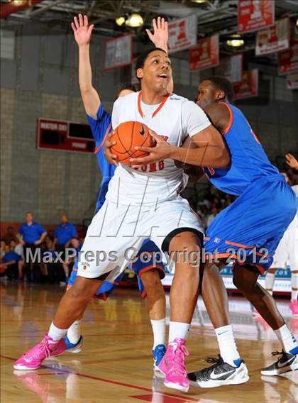 Thumbnail 1 in Whitney Young vs. Bishop Gorman (Nike Extravaganza) photogallery.