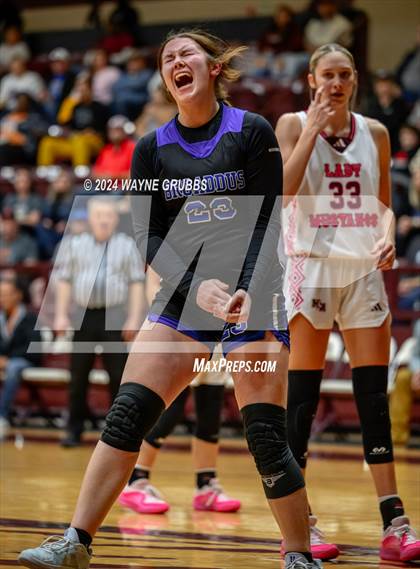 Thumbnail 1 in Broaddus vs. Martins Mill (Tenaha ISD Holiday Hoops) photogallery.