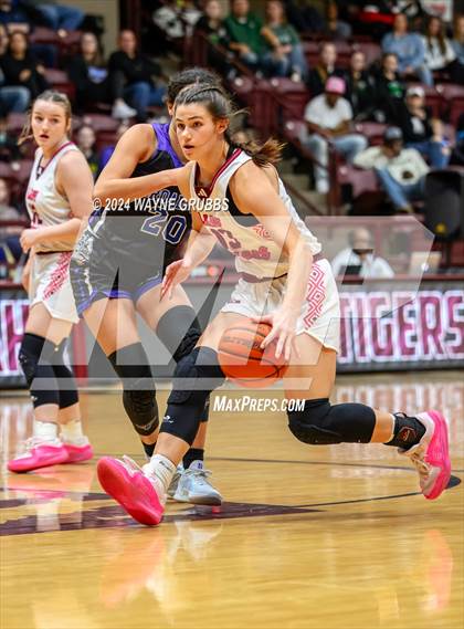 Thumbnail 3 in Broaddus vs. Martins Mill (Tenaha ISD Holiday Hoops) photogallery.