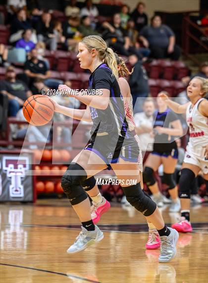 Thumbnail 3 in Broaddus vs. Martins Mill (Tenaha ISD Holiday Hoops) photogallery.