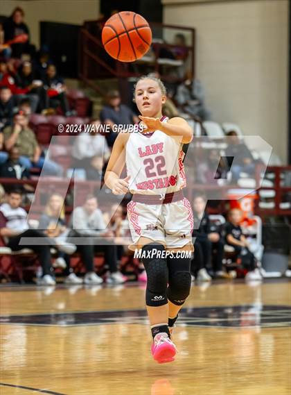 Thumbnail 2 in Broaddus vs. Martins Mill (Tenaha ISD Holiday Hoops) photogallery.