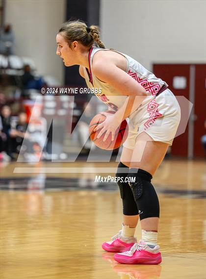 Thumbnail 1 in Broaddus vs. Martins Mill (Tenaha ISD Holiday Hoops) photogallery.