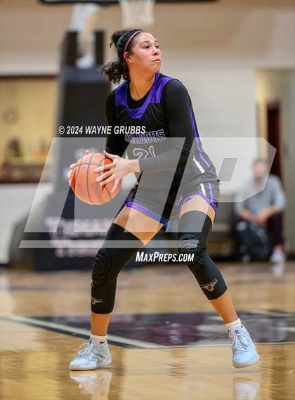Thumbnail 2 in Broaddus vs. Martins Mill (Tenaha ISD Holiday Hoops) photogallery.