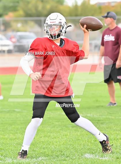 Thumbnail 2 in Cactus vs. Mountain Ridge (Scrimmage) photogallery.