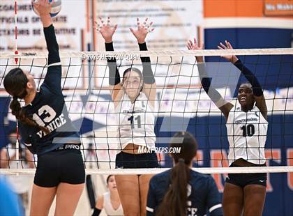 Thumbnail 1 in Venice @ Cypress (CIF State D3 First Round Playoffs) photogallery.