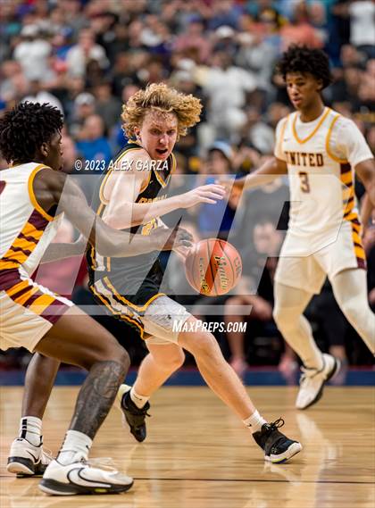 Thumbnail 1 in Beaumont United vs Brennan (UIL 6A Basketball Semifinal) photogallery.