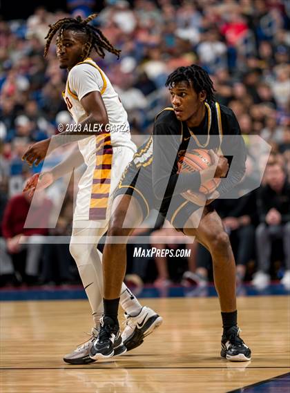 Thumbnail 2 in Beaumont United vs Brennan (UIL 6A Basketball Semifinal) photogallery.