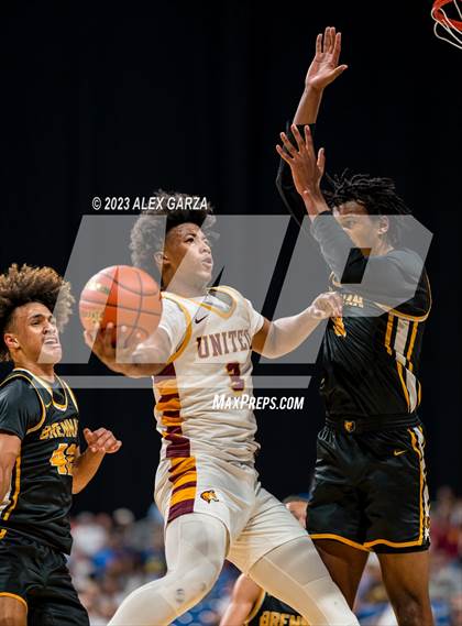 Thumbnail 2 in Beaumont United vs Brennan (UIL 6A Basketball Semifinal) photogallery.