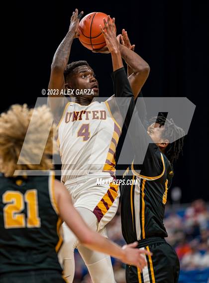 Thumbnail 2 in Beaumont United vs Brennan (UIL 6A Basketball Semifinal) photogallery.