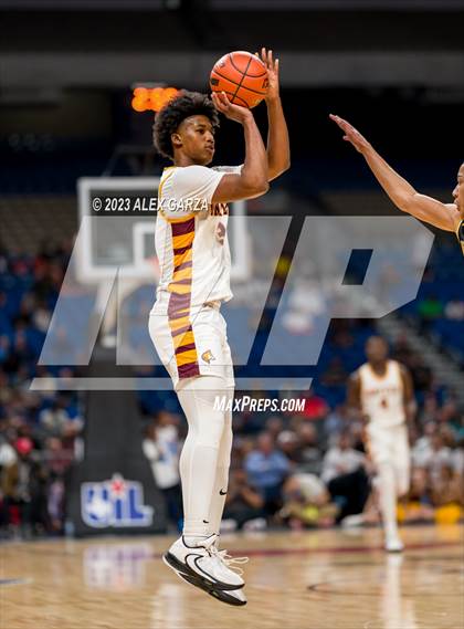 Thumbnail 3 in Beaumont United vs Brennan (UIL 6A Basketball Semifinal) photogallery.