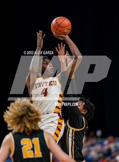 Thumbnail 3 in Beaumont United vs Brennan (UIL 6A Basketball Semifinal) photogallery.