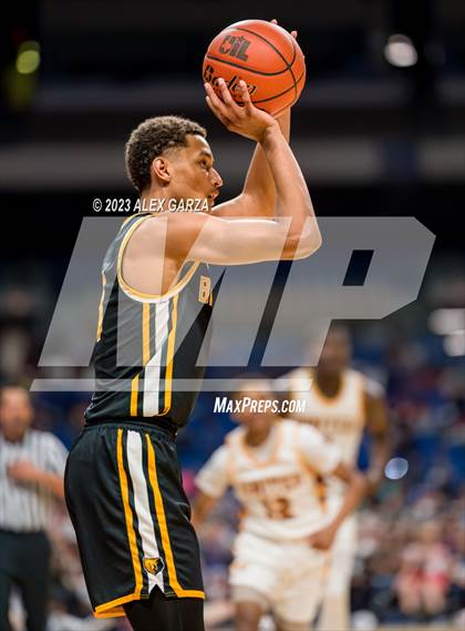 Thumbnail 2 in Beaumont United vs Brennan (UIL 6A Basketball Semifinal) photogallery.