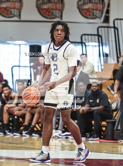 Thumbnail 2 in Bishop O'Connell vs. Cardinal Ritter College Prep (Spalding Hoophall Classic) photogallery.
