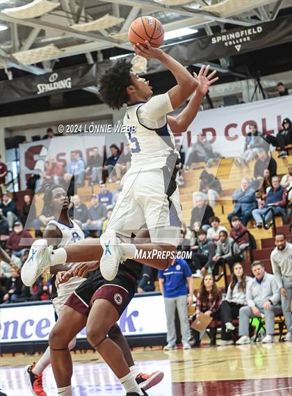 Thumbnail 1 in Bishop O'Connell vs. Cardinal Ritter College Prep (Spalding Hoophall Classic) photogallery.