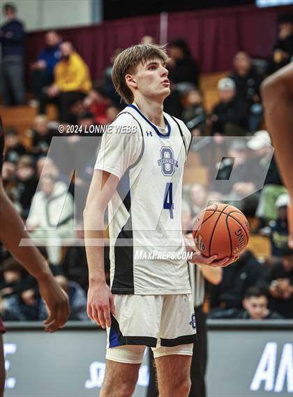 Thumbnail 1 in Bishop O'Connell vs. Cardinal Ritter College Prep (Spalding Hoophall Classic) photogallery.