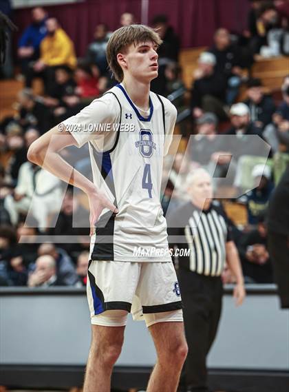 Thumbnail 3 in Bishop O'Connell vs. Cardinal Ritter College Prep (Spalding Hoophall Classic) photogallery.