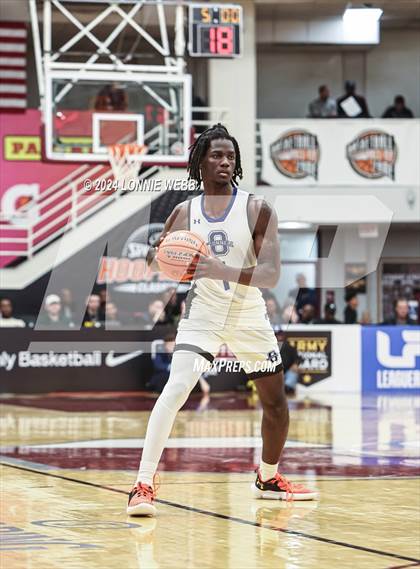 Thumbnail 3 in Bishop O'Connell vs. Cardinal Ritter College Prep (Spalding Hoophall Classic) photogallery.