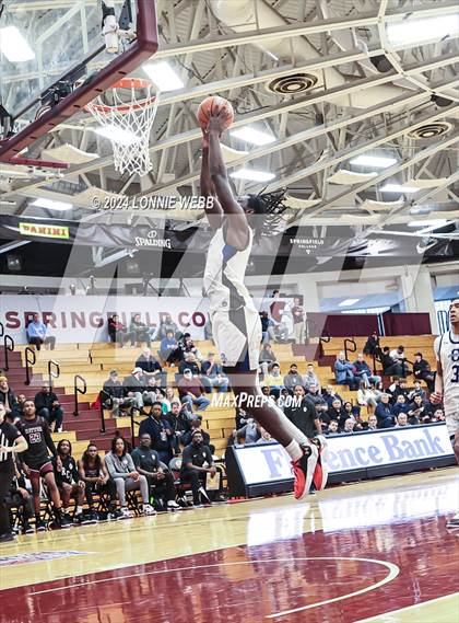 Thumbnail 2 in Bishop O'Connell vs. Cardinal Ritter College Prep (Spalding Hoophall Classic) photogallery.