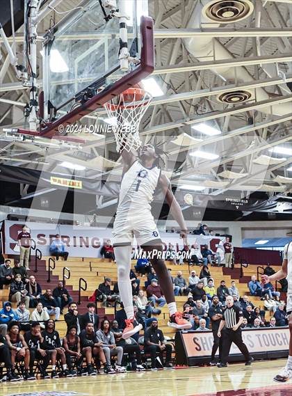 Thumbnail 1 in Bishop O'Connell vs. Cardinal Ritter College Prep (Spalding Hoophall Classic) photogallery.