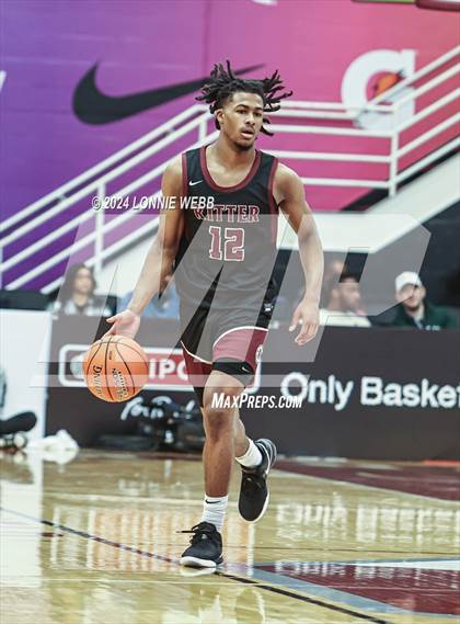 Thumbnail 3 in Bishop O'Connell vs. Cardinal Ritter College Prep (Spalding Hoophall Classic) photogallery.