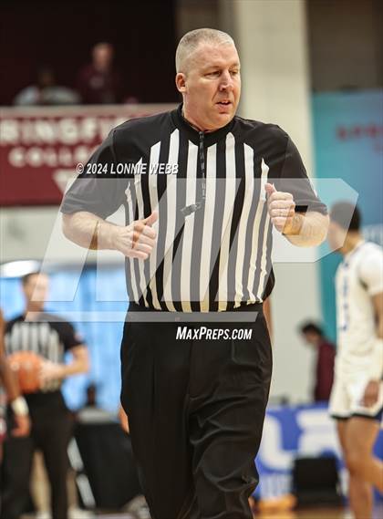 Thumbnail 3 in Bishop O'Connell vs. Cardinal Ritter College Prep (Spalding Hoophall Classic) photogallery.